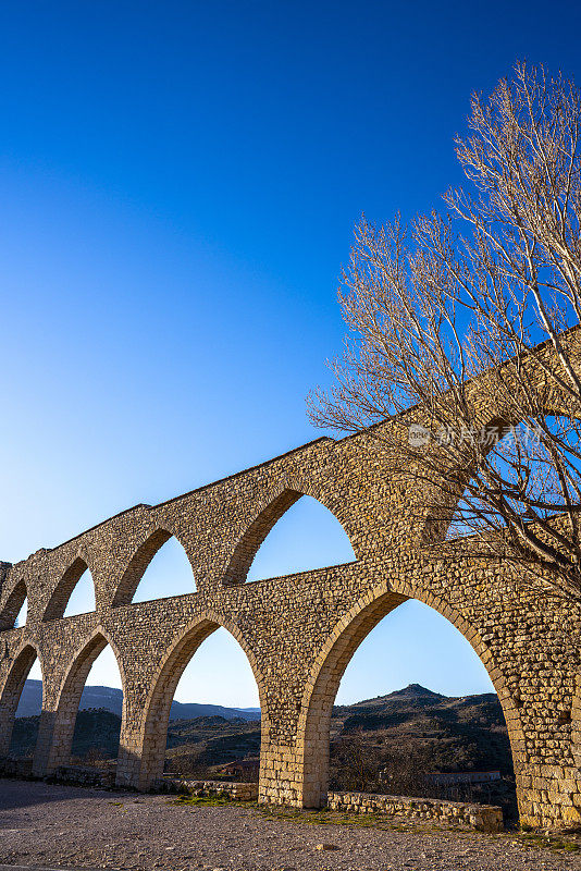 Santa Aqueduct Lucía arc in Morella at Maestrazgo Castellon西班牙